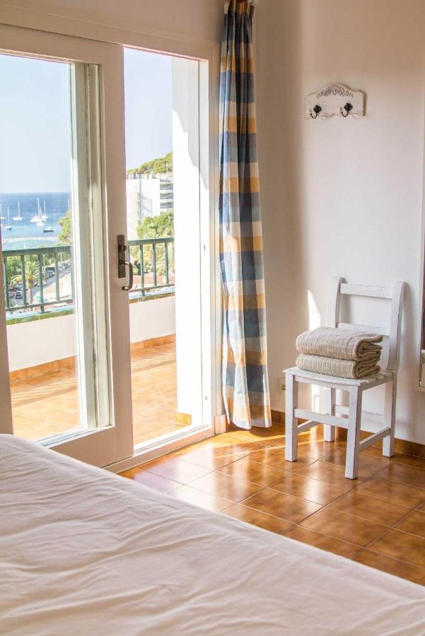 Apartamentos Encanto Del Mar 칼라 갈다나 외부 사진