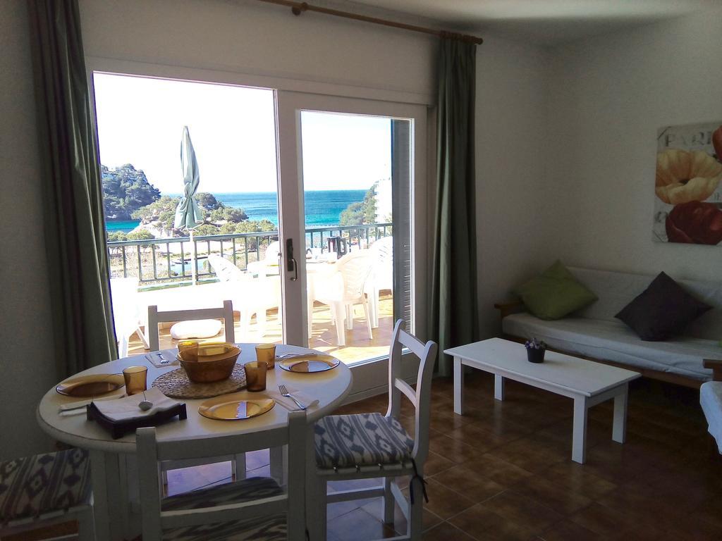 Apartamentos Encanto Del Mar 칼라 갈다나 외부 사진