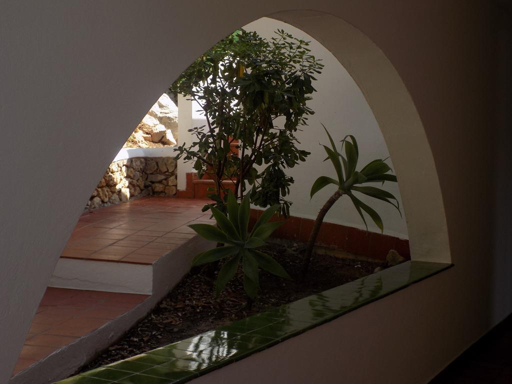 Apartamentos Encanto Del Mar 칼라 갈다나 외부 사진