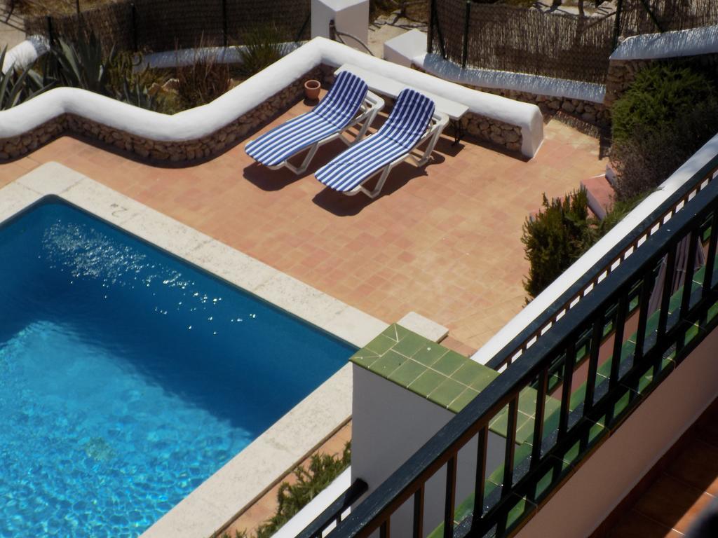 Apartamentos Encanto Del Mar 칼라 갈다나 외부 사진