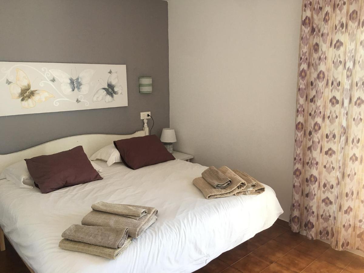 Apartamentos Encanto Del Mar 칼라 갈다나 외부 사진